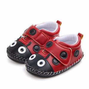 bee baby shoes