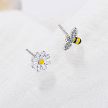 Load image into Gallery viewer, Daisy and Bee Earrings