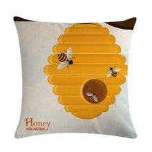 Load image into Gallery viewer, Bee Pillow Cases Set 1